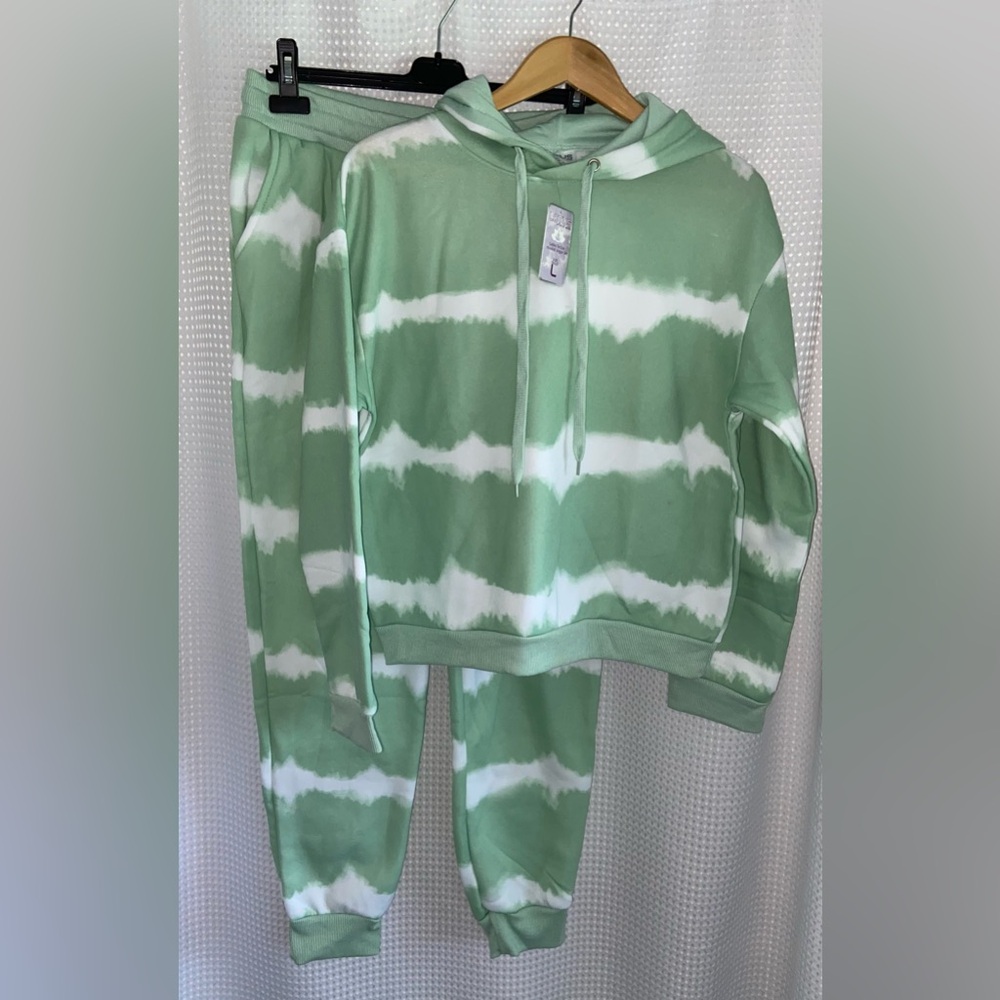 LOTUS Active tie dye lounge hoodie jogger set green white size large
